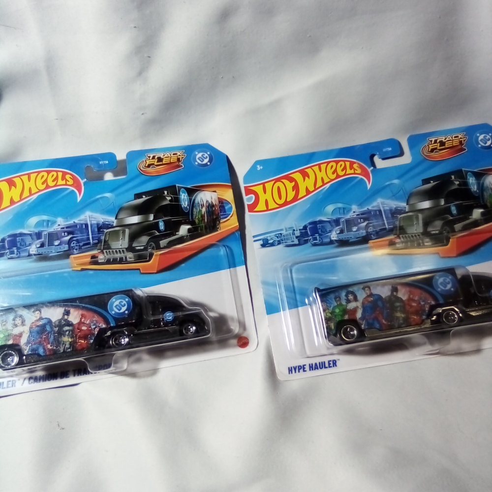 Mattel Hot Wheels DC Hype Hauler - Black and Blue - Picture 4 of 8